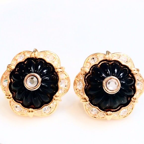 Joan Rivers Jewelry - Vintage JOAN RIVERS Gold Clip-On Earrings